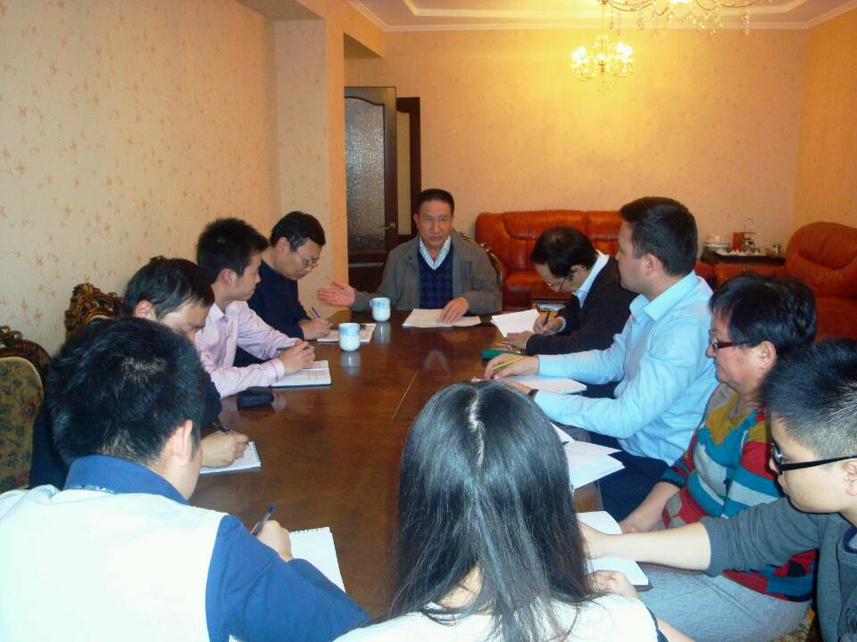 汇赢国际矿业管理公司召开工程进度协调会加快推进吉国矿产资源开发.jpg